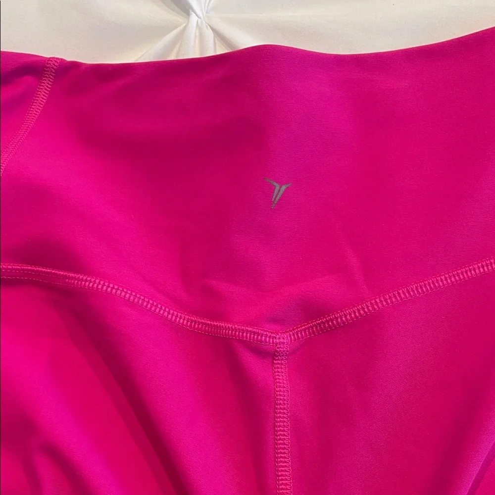 High-Waisted PowerSoft Crop Pocket Leggings - Picture 4 of 5